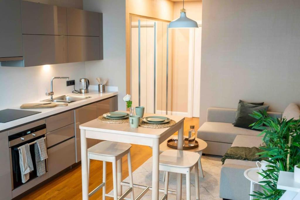 Highest Luxury Tower Skyland Studio Istambul